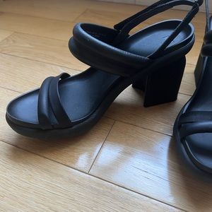 Camper black sandal Velcro closure size 37 new without box never worn out